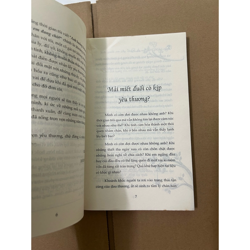 Anh buông tay em ra, người yêu em đang chờ! 518692