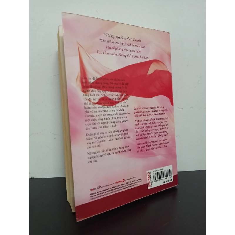 Tủ Sách Văn Học Anh - Bên Kia Đồi Cỏ Còn Xanh? (2010) - Adele Parks Mới 90% (ố vàng) HCM.ASB2203 Oreka-Blogmeo 134384
