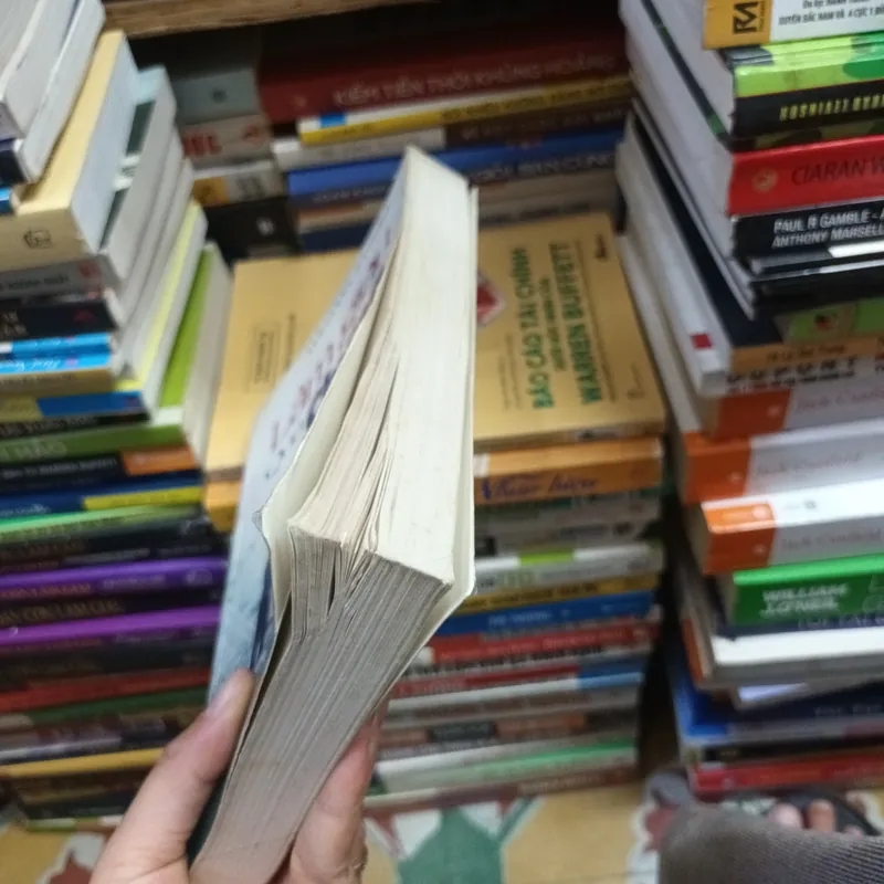 Làm Giàu Qua Chứng Khoán - William J.O'neil 731390