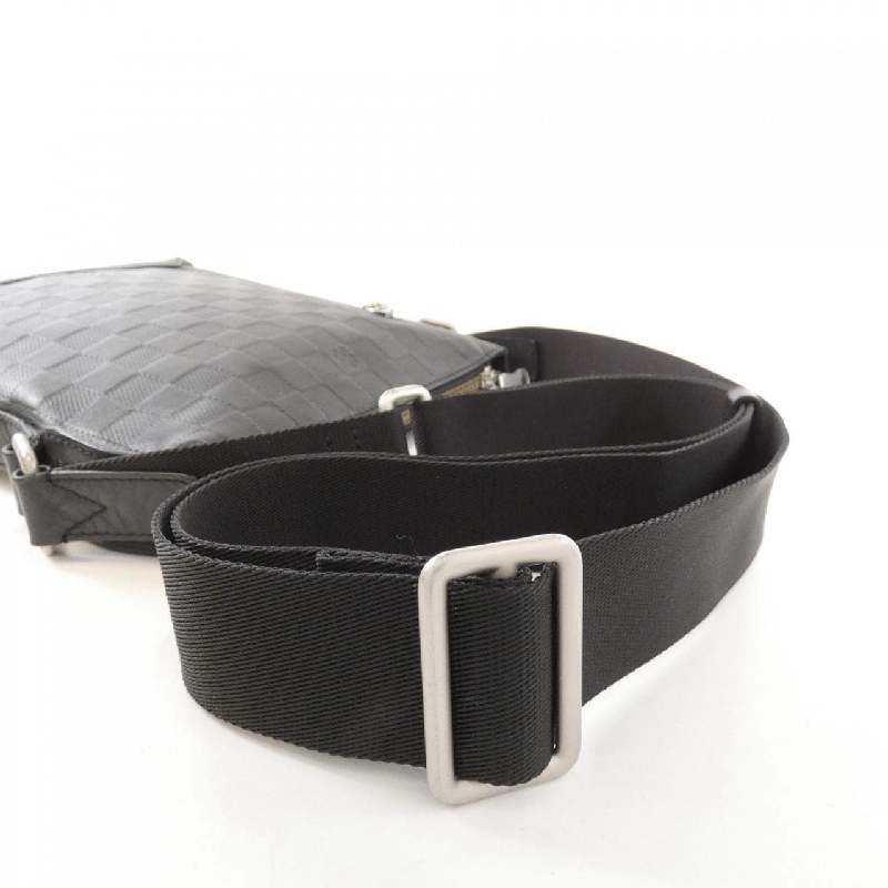 Túi đeo chéo Louis Vuitton Damier Infini Discovery Messenger BB N42418 612471