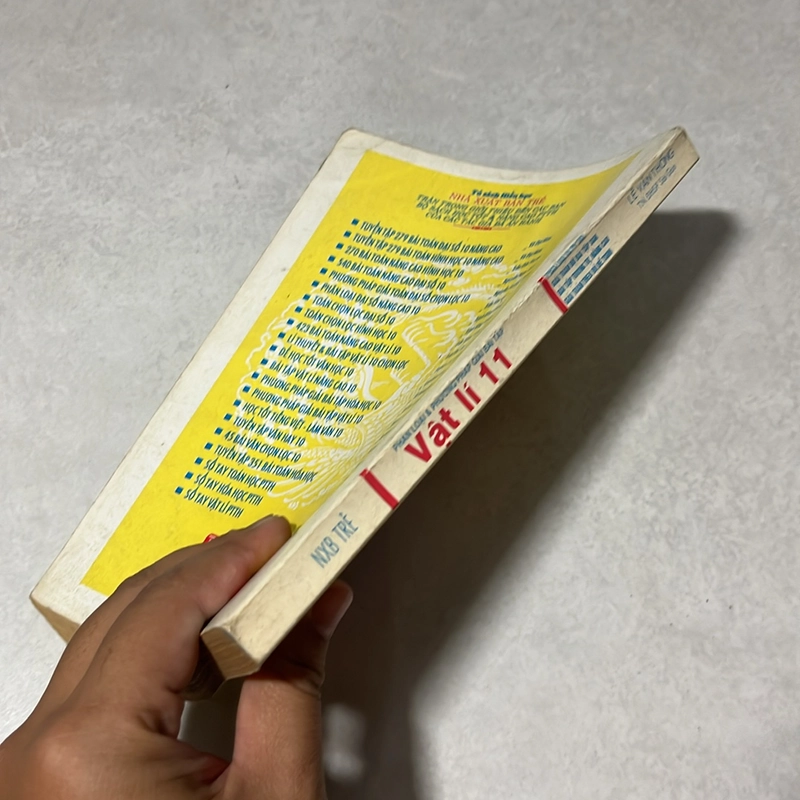 Phân loại và phương pháp giải bài tập Vật lý 11 - Lê Văn Thông 511712