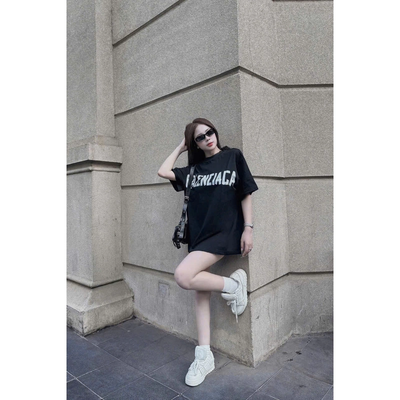 ÁO THUN NỮ OVERSIZE BALENCIAGA - CHẤT NGẦU, MẶC LÊN LÀ CHẤT 538951