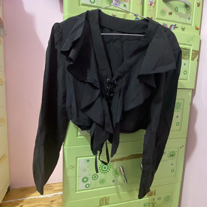 Áo crop top  size m  443090
