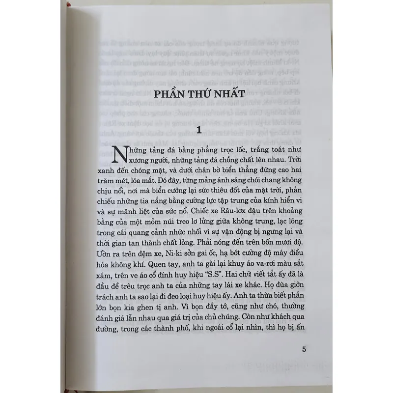 Tiểu thuyết ĐỜI TỶ PHÚ - Tác giả: Pierre Rey 704354