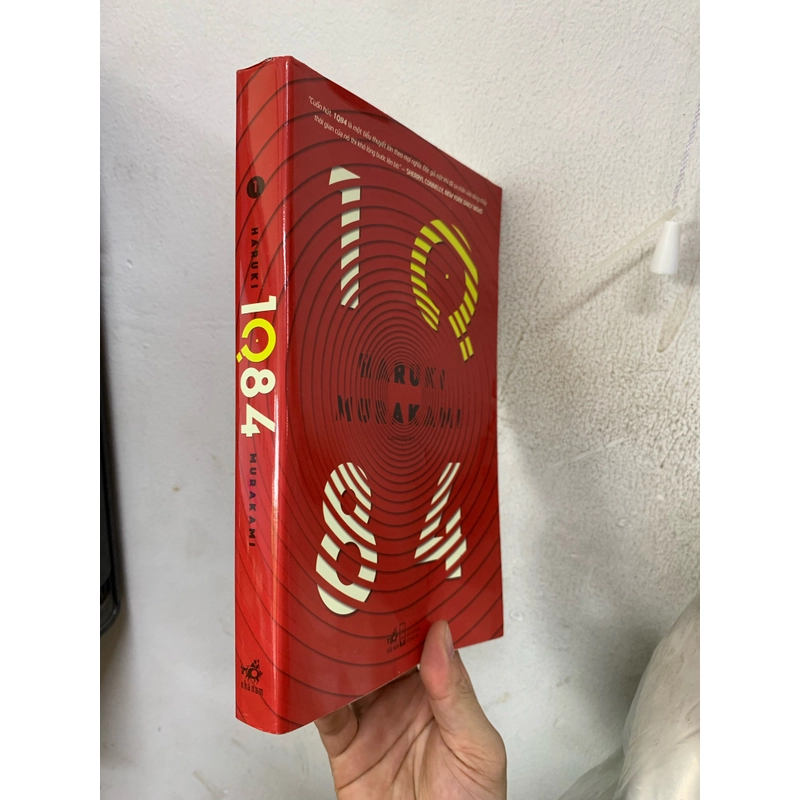 1Q84 - haruki murakami. 999 463444