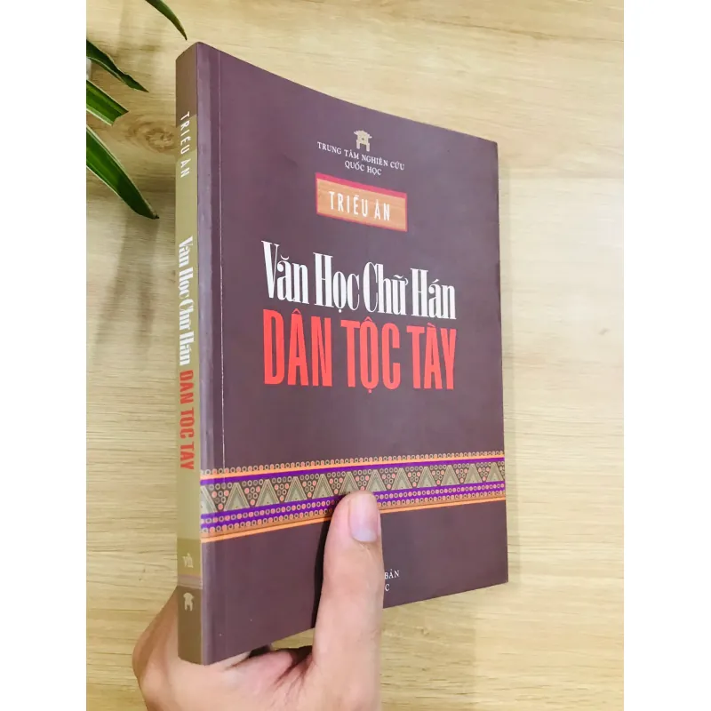 VĂN HỌC CHỮ HÁN DÂN TỘC TÀY - Triều Ân 703026