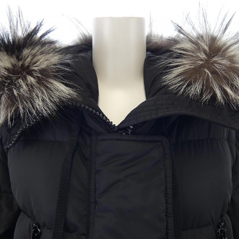 Áo khoác lông vũ MONCLER 633463