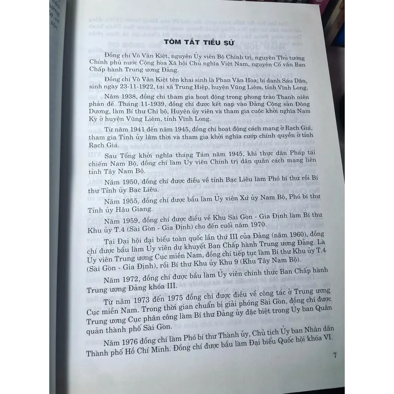 SÁCH VÕ VĂN KIỆT VỊ THỦ TƯỚNG TRỌN ĐỜI VÌ DÂN 730541