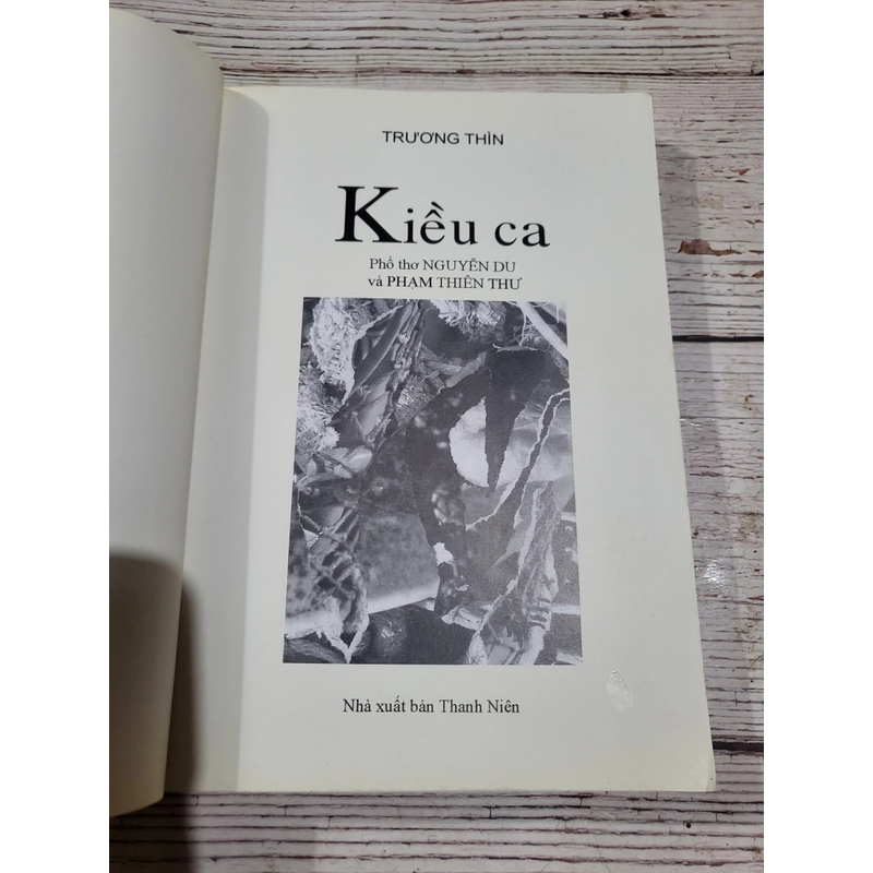 Kiều Ca ( Phạm Thiên Thư, Trường Thìn phổ thơ)  328972