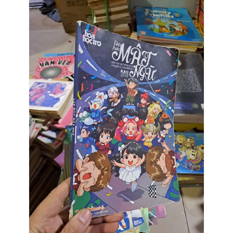 Lớp học mật ngữ - - SÁCH ĐỒNG GIÁ 5K - HCM0111 Blogmeo 281125 710435