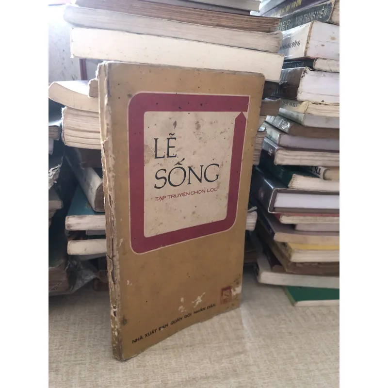 Lẽ Sống tập truyện chọn lọc 1010744