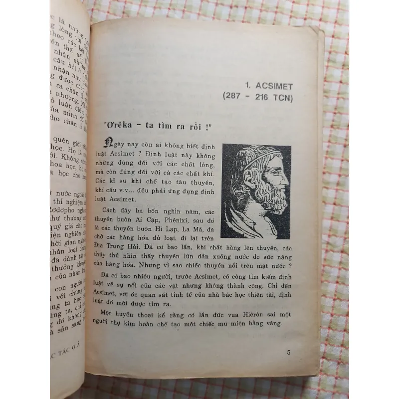 TRUYỆN KỂ VỀ CÁC NHÀ BÁC HỌC VẬT LÍ 763833