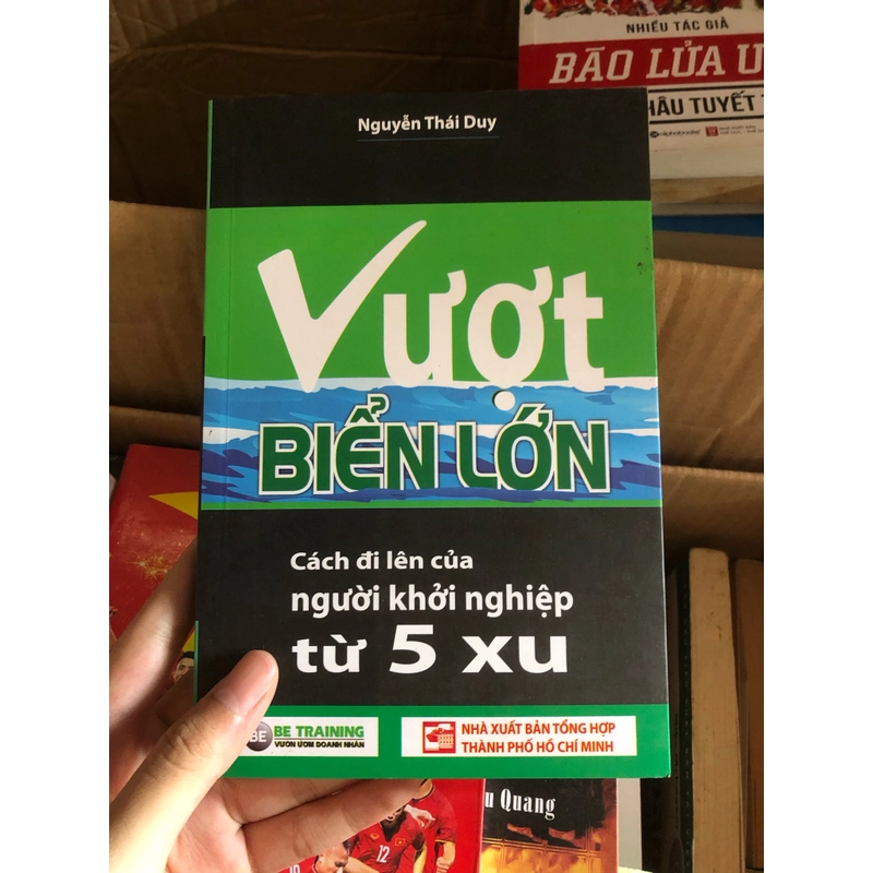 Sách vượt biển lớn 443629