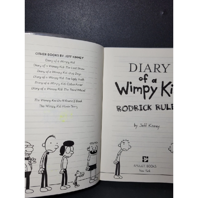 Diary of a wimpy kid 2 Rodrick rules mới 80% bẩn nhẹ, có vết mực bút highlight HCM1001 Jeff Kinney NGOẠI VĂN 380718