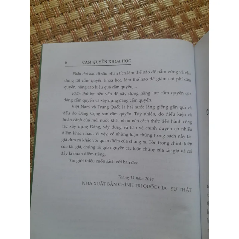 CẦM QUYỀN KHOA HỌC 735930