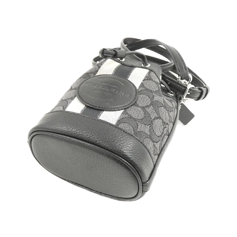 【Sản phẩm mới】Túi xách vai Coach C8322 610071