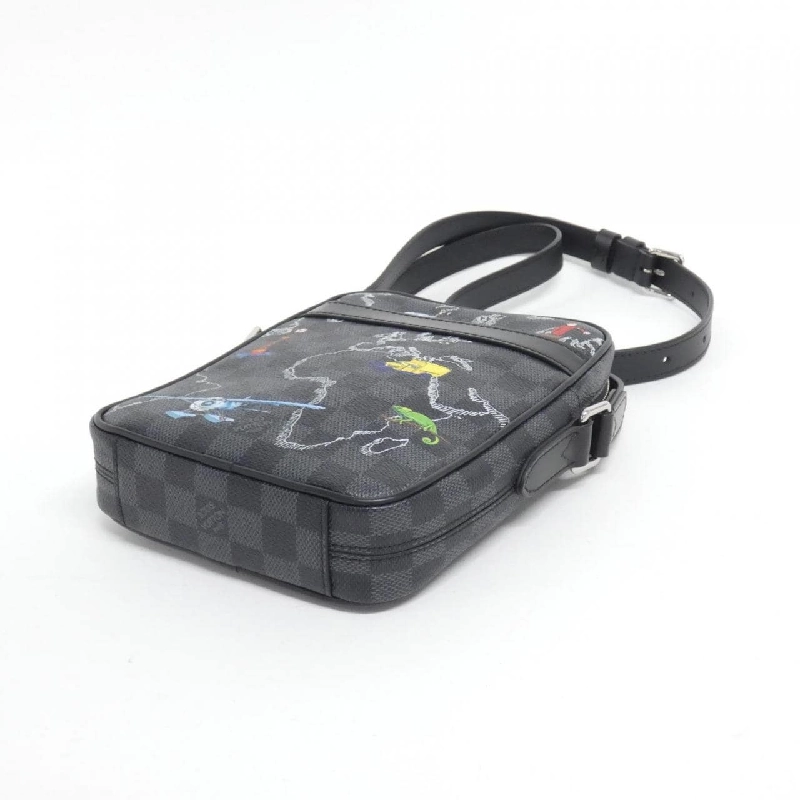 Túi đeo vai Louis Vuitton Damier Graphite Map Danube N40239 613301