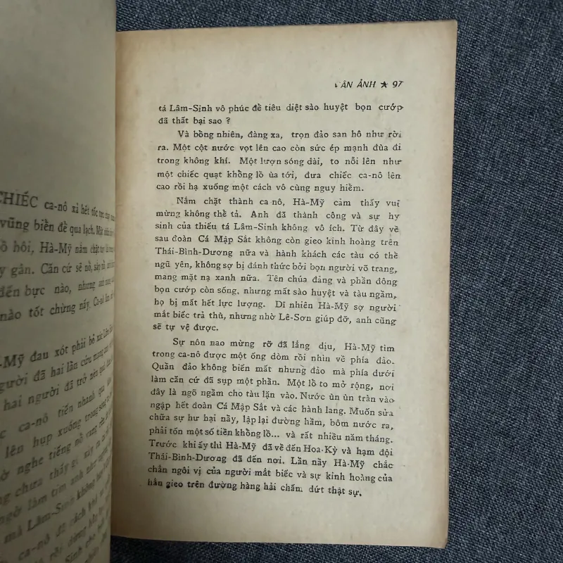 Đoàn cá mập sắt - Vân Ảnh 792054