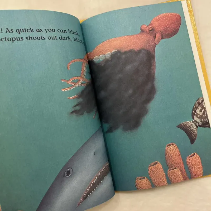 ✨𝑶𝒄𝒕𝒐𝒑𝒖𝒔 𝑼𝒏𝒅𝒆𝒓 𝑻𝒉𝒆 𝑺𝒆𝒂✨ sách cũ ngoại văn, Early Readers 589226