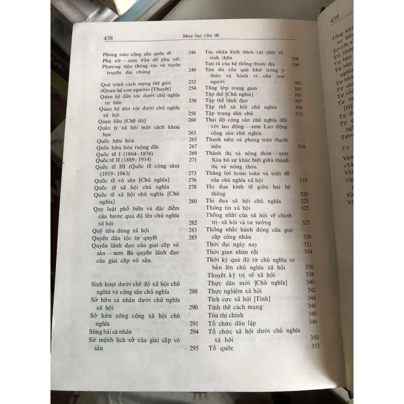 Từ điển Chủ nghĩa cộng sản khoa học 957356