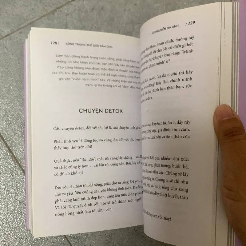 Sống trong thế giới đàn ông - Vũ Nguyễn Hà Anh 1026762