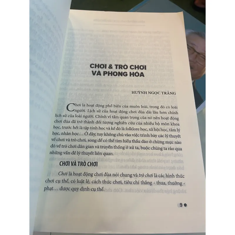 ĐỒNG DAO VÀ TRÒ CHƠI TRUYỀN THỐNG - HUỲNH NGỌC TRẢNG chủ biên  1027401
