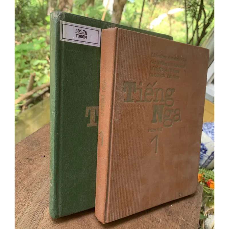 Sách học tiếng Nga, bìa cứng, in tại Nga, tập 1-2 602986