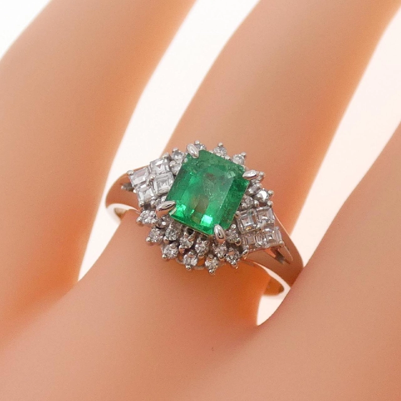 Nhẫn Emerald PT900 0.89CT - Hàng hiệu Chính hãng 851516