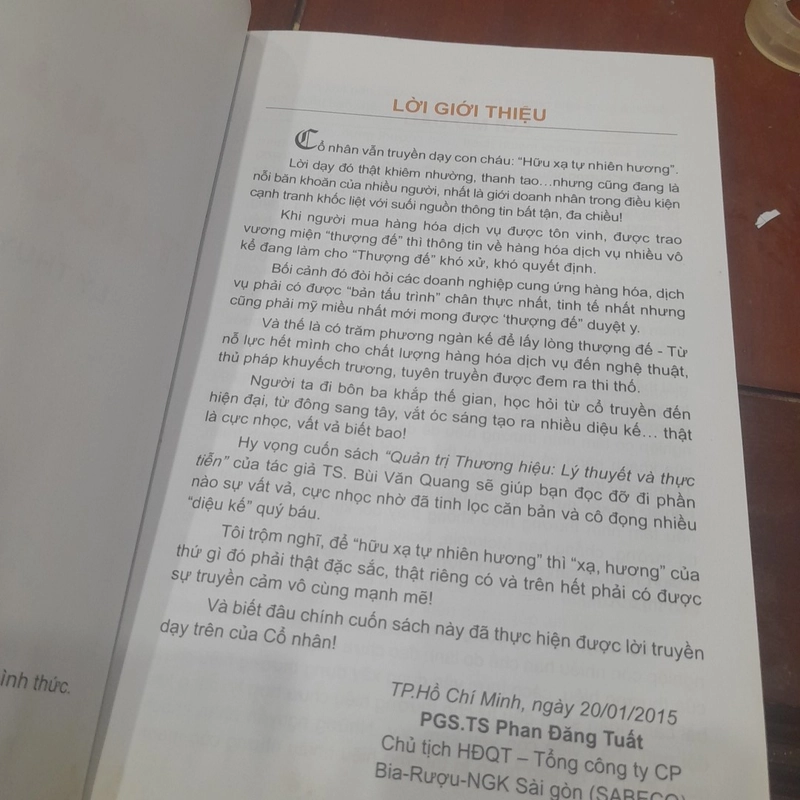 Ts. Bùi Văn Quang - QUẢN TRỊ THƯƠNG HIỆU, lý thuyết và thực tiễn 407039
