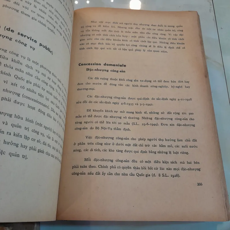 DANH TỪ PHÁP LUẬT LƯỢC GIẢI - TRẦN THÚC LINH 746518