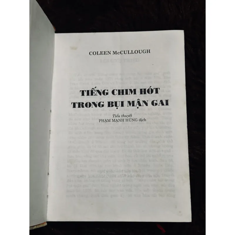 Tiếng chim hót trong bụi mận gai 975644