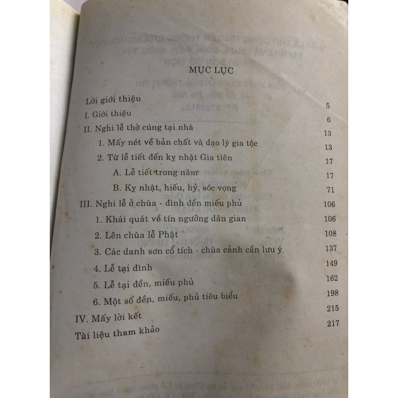 NGHI LỄ THỜ CÚNG TRUYỀN THỐNG CỦA NGƯỜI VIỆT - 218 trang, nxb: 2005 314966