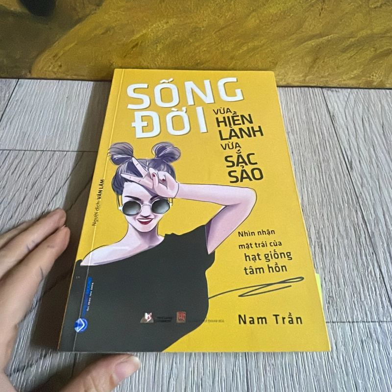 Sống đời vừa hiền lành vua sắc sảo  358206