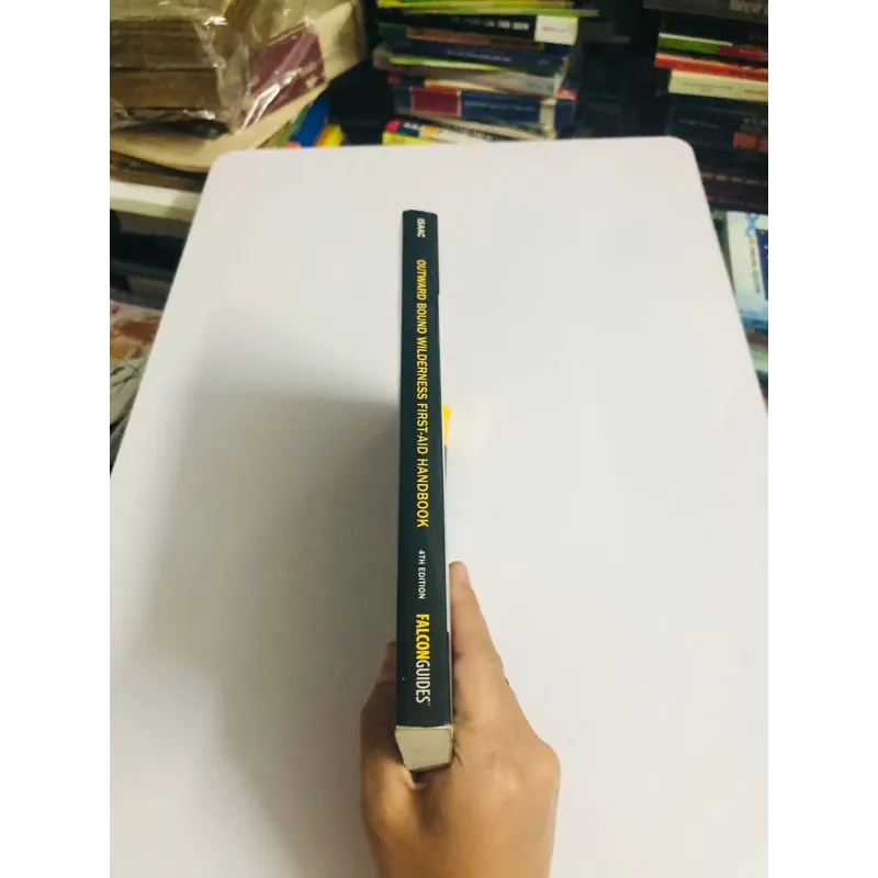 OUTWARD BOUND – WILDERNESS FIRST-AID HANDBOOK (Jeffrey Isaac, PA-C) 756233