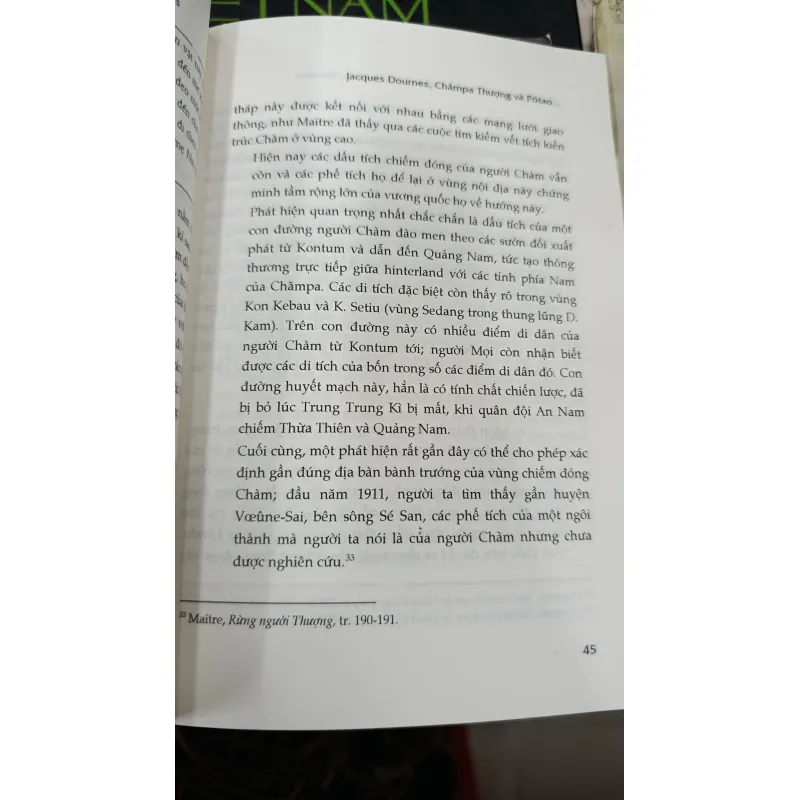 NHÀ NHÂN HỌC CHÂN TRẦN: NGHE VÀ ĐỌC JACQUES DOURNES 698305