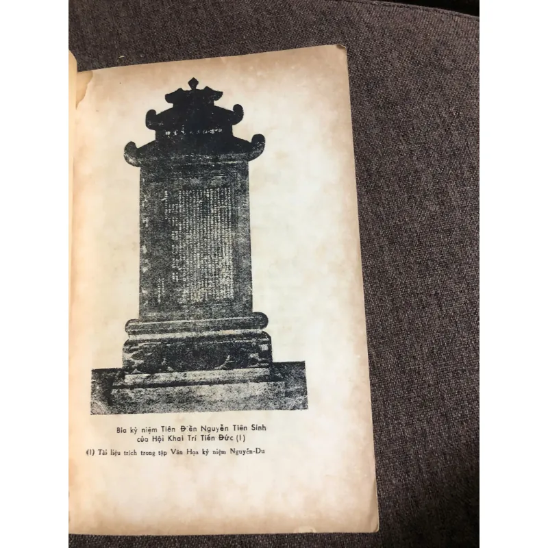 Chân Dung Nguyễn Du – khảo luận văn chương (Nam Sơn xuất bản) 689929