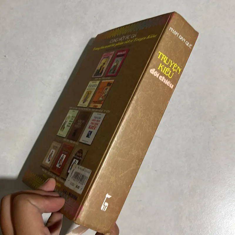 Truyện Kiều đối chiếu 590325