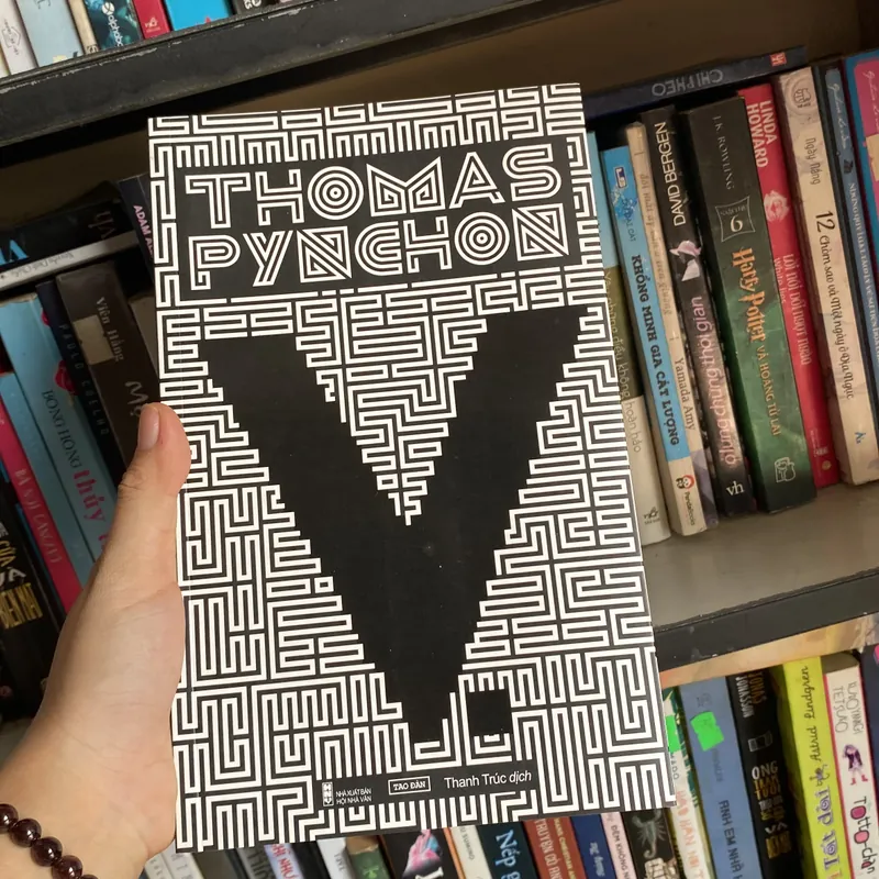 THOMAS PYNCHON V Tao Đàn  734382