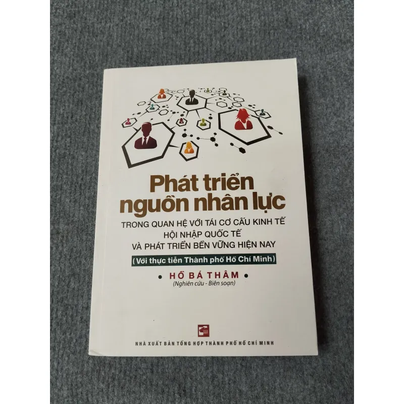 PHÁT TRIỂN NGUỒN NHÂN LỰC... 729262
