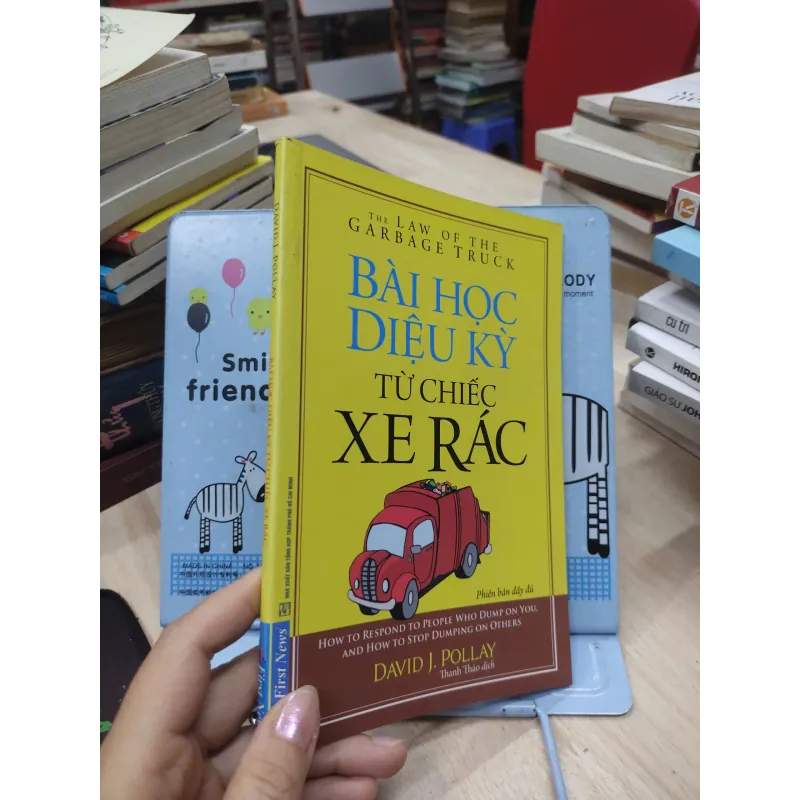 Sách: Bài học kì diệu từ chiếc xe rác (B1) Tác giả: David J.Pollay 693113