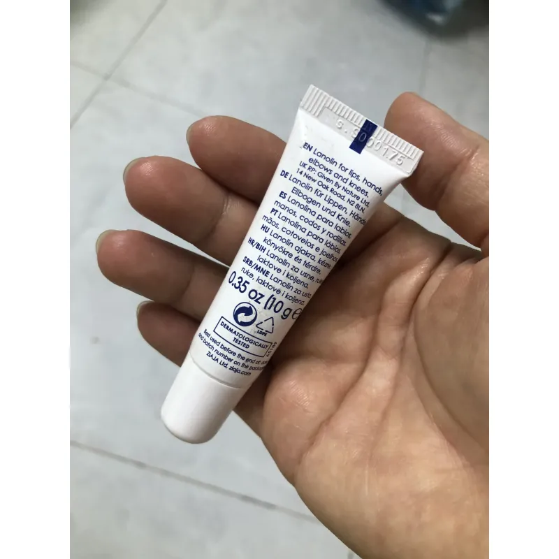 Kem làm mềm giảm nứt đầu ti ( tại nhà thuốc BV Hùng Vương ) 800303