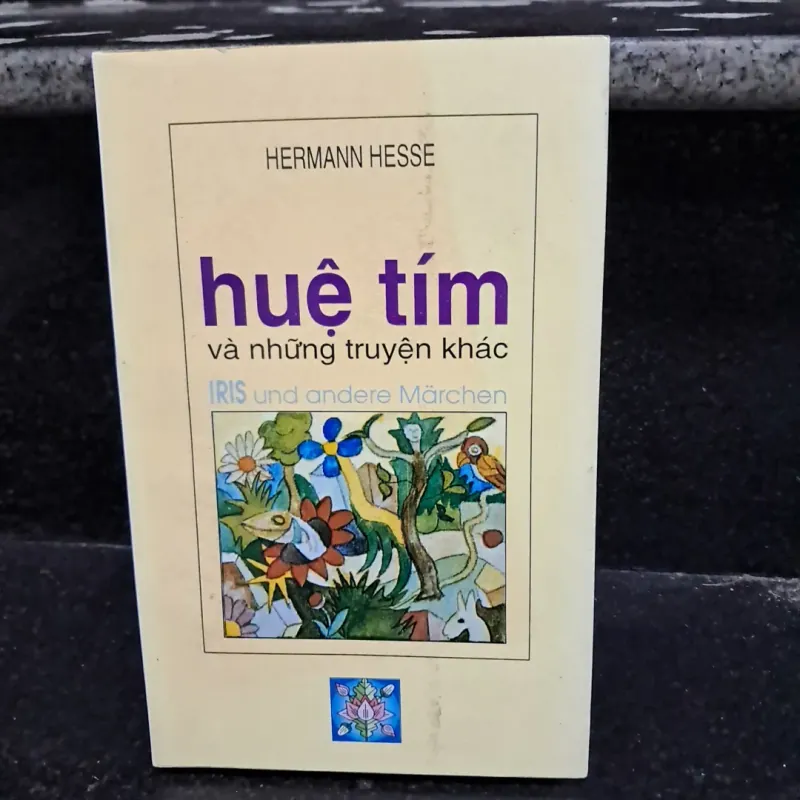 Huệ tím và những người khác 1029982