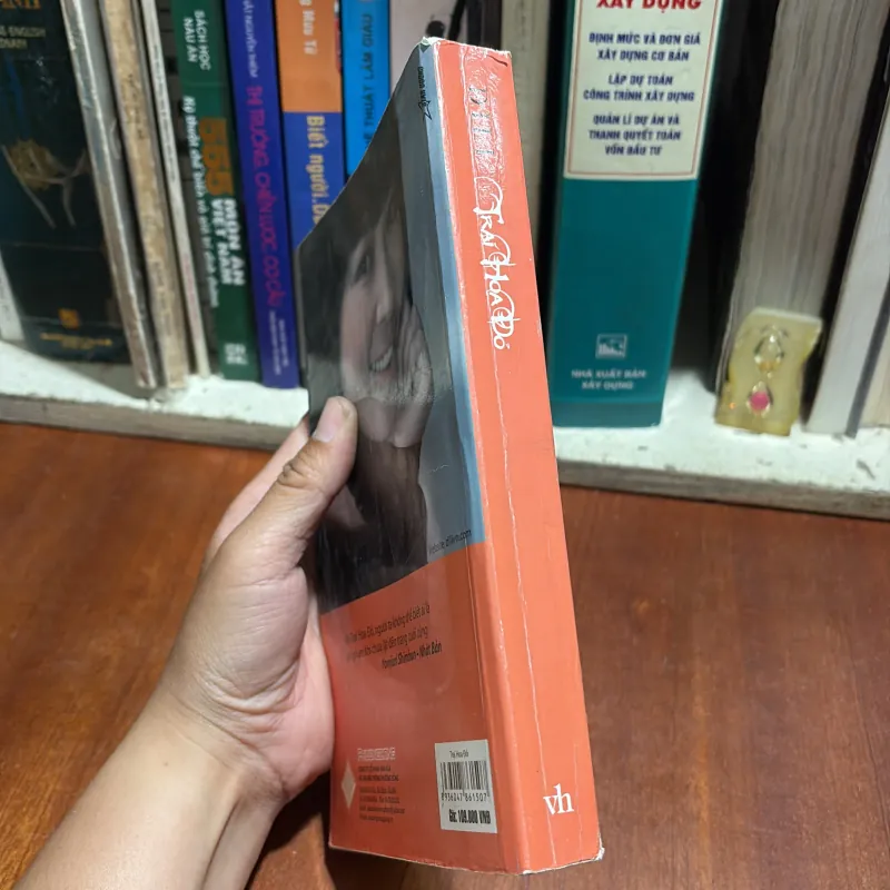 [Ruột Sách Có Gạch Và Note Bằng Bút Chì] - Tiểu Thuyết, Trinh Thám, Kinh Dị: Trại Hoa Đỏ 927231