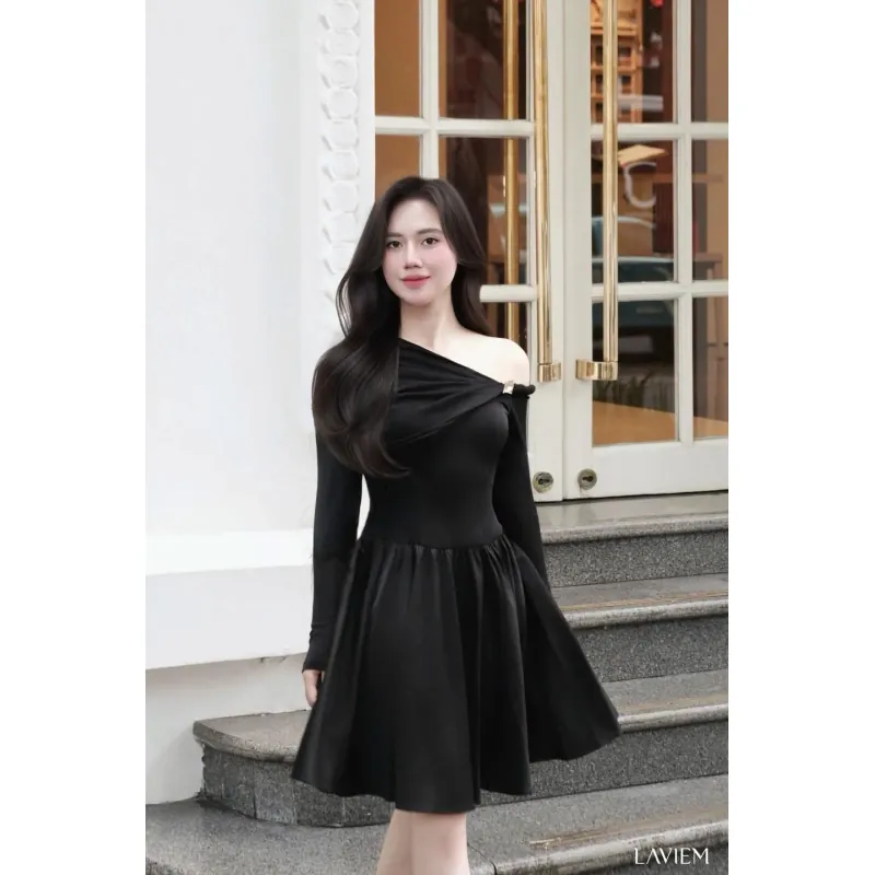 Váy đen trễ vai Laviem design size M mới mua và mặc thử like new 95%  748627