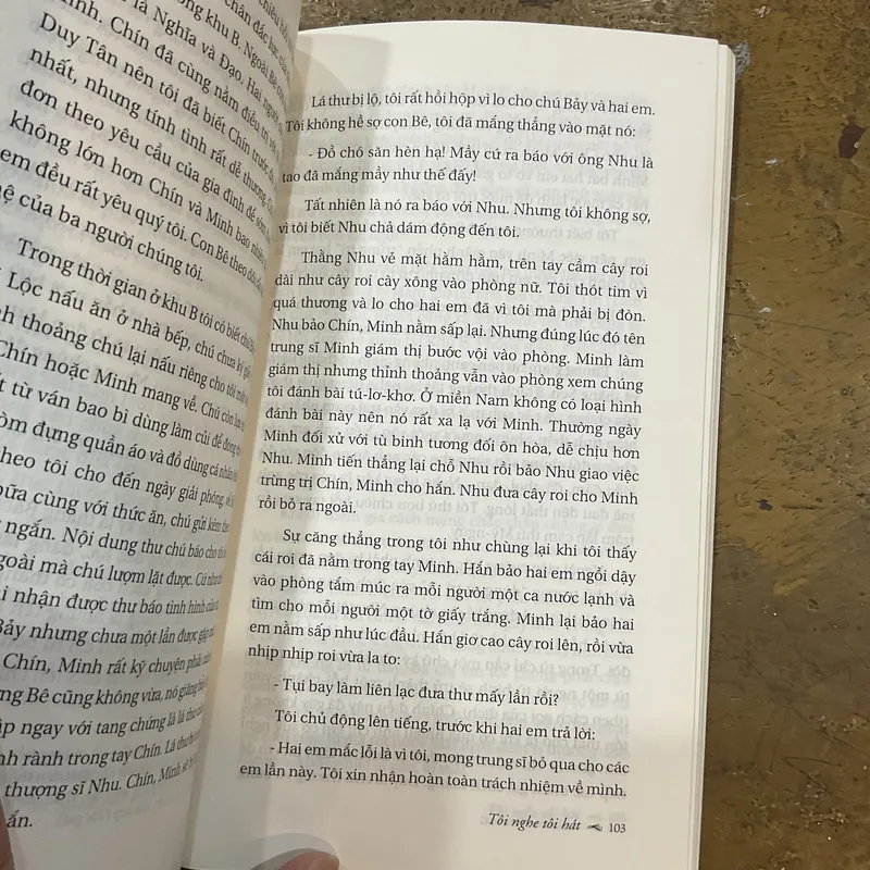 [TỰ TRUYỆN CHIẾN TRANH] Tôi nghe tôi hát - Trần Duy Phương 733031