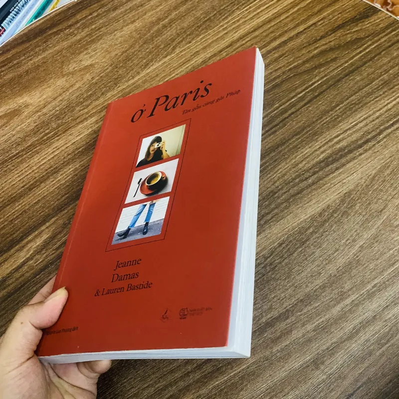 Ở Paris - tán gẫu cùng gái Paris 1024309