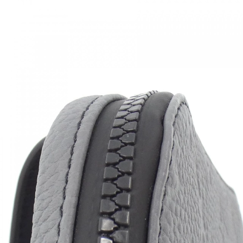 Túi đeo vai Avenue Sling Bag M59926 Day Break (Monogram Trianon) của Louis Vuitton 610241