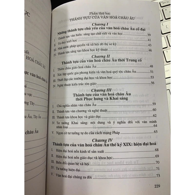 VĂN HÓA CHÂU ÂU LỊCH SỬ THÀNH TỰU HỆ GIÁ TRỊ - LƯƠNG VĂN KẾ 490034