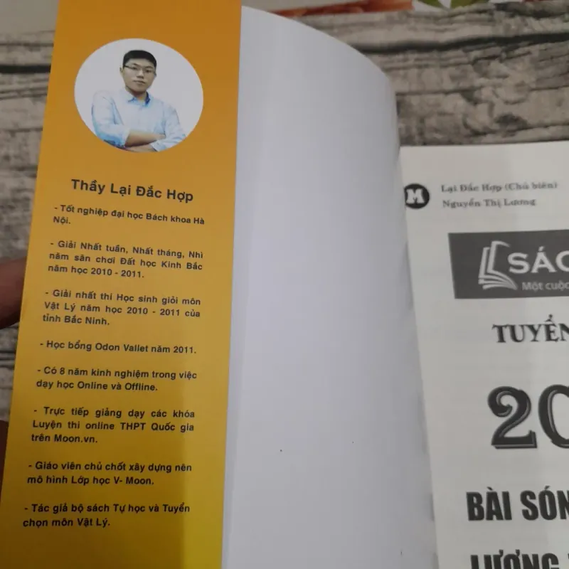Ôn luyện Vật lý THPT- 2000 bài Sóng Ánh Sáng, Lượng Tử & Hạt Nhân. GV Lại Đắc Hợp Moon.vn 763832