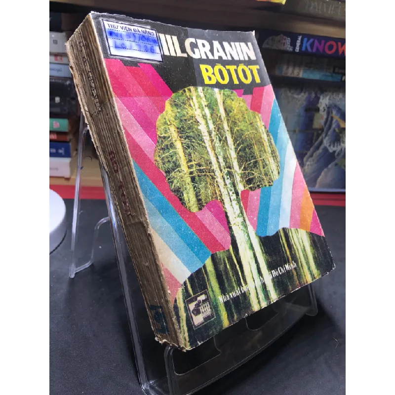 Bò tót 1988 mới 50% ố vàng rách gáy Daniil Granin HPB0906 SÁCH VĂN HỌC Blogmeo21025 582646